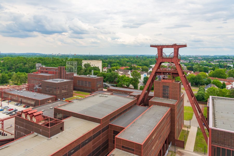 Zollverein. Peeradontax/Shutterstock.com