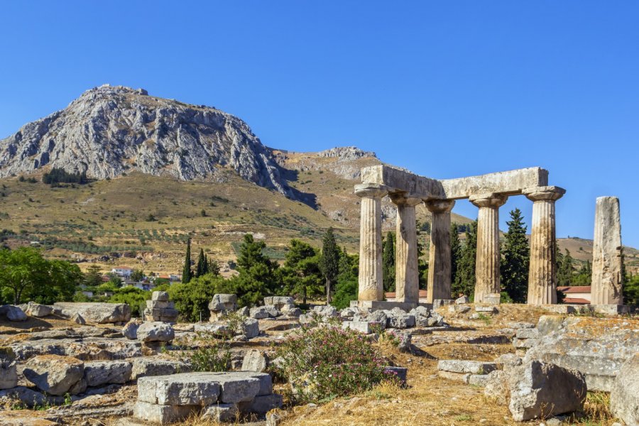 Site antique de Corinthe. borisb17- Adobe Stock