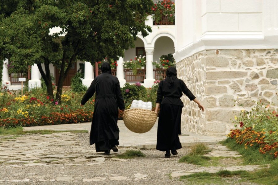 Religieuses du monastère d'Agapia. Alamer - Iconotec