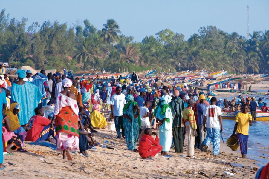 Retour des pêcheurs au port de pêche de Mbour. Author's Image