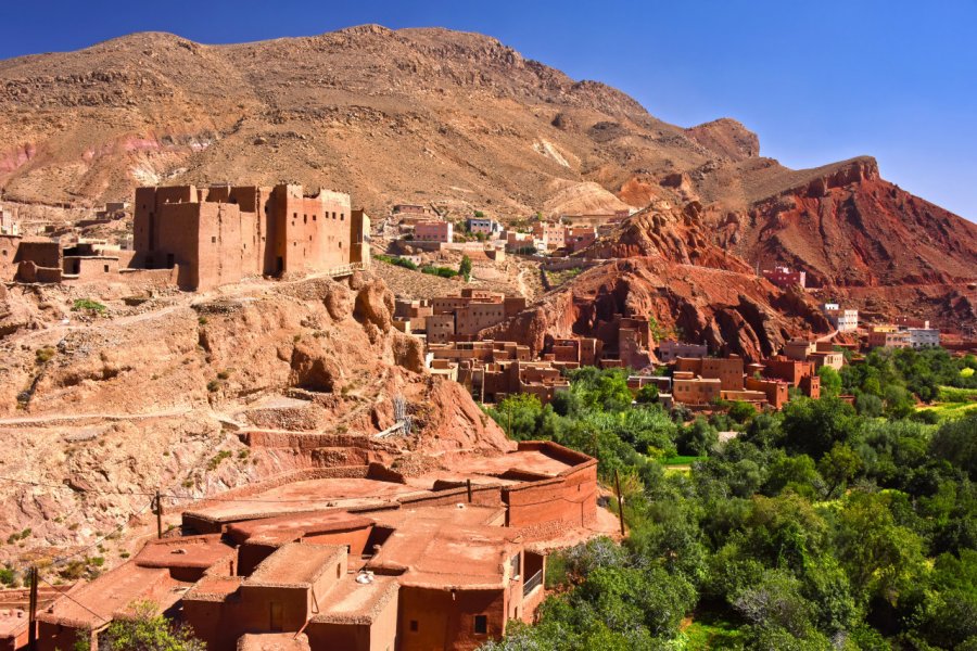 Architecture berbère dans les gorges du Dadès. monticello - Shutterstock.com