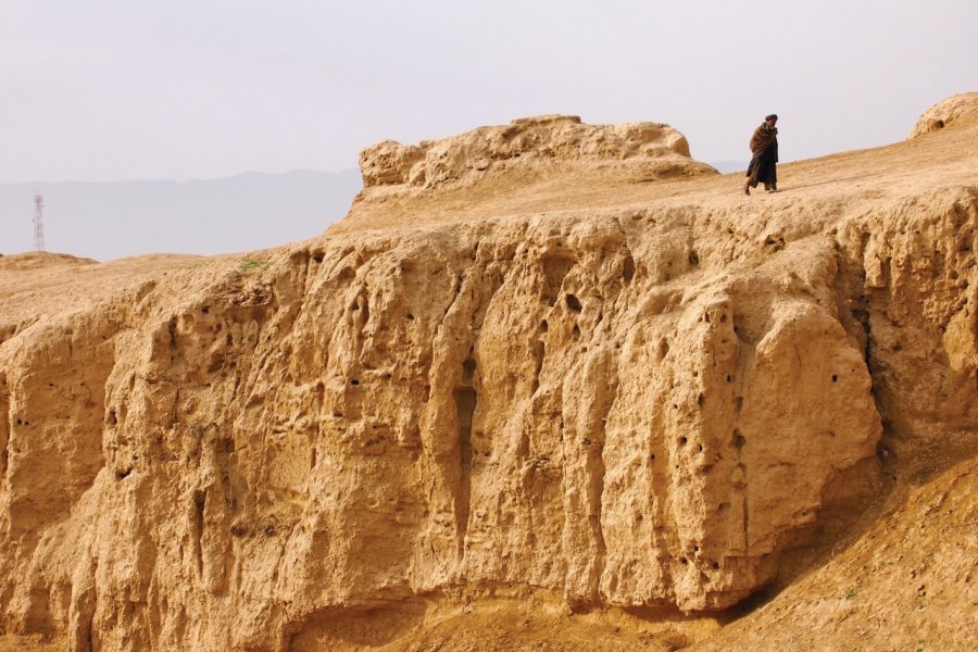 Les restes des murs d'enceinte de Bala Hissar à Balkh. VINCENT RONCO