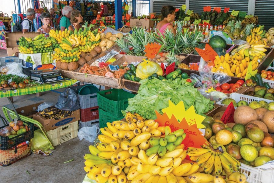 Etal de fruits au marche JC DUSANTER