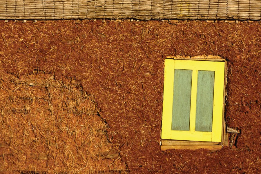 Les cases mahoraises sont construites en matériaux naturels Insularis - iStockphoto.com