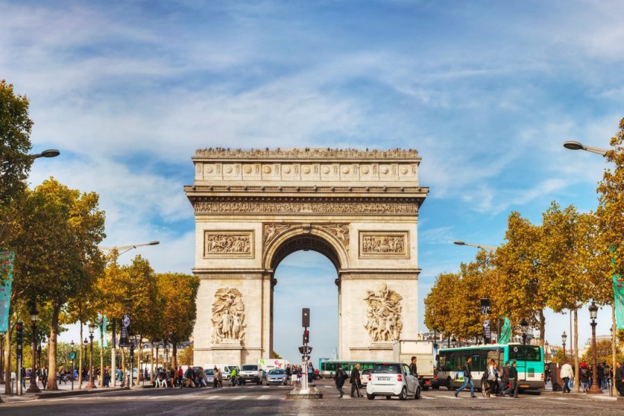 Arc de Triomphe. photo.ua - Shutterstock.com
