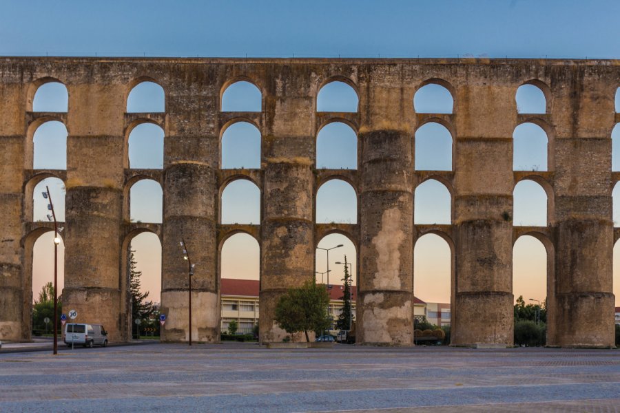 L'aqueduc d'Amoreira à Elvas. Bureau de Promotion Touristique de l'Alentejo