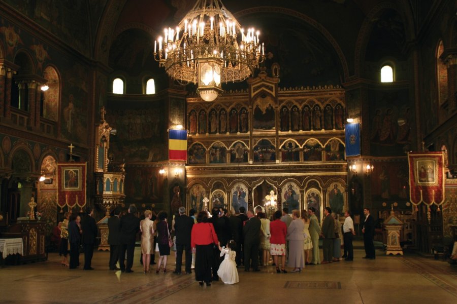 Cérémonie de mariage dans la cathédrale orthodoxe de Sfânta Treime. Stéphan SZEREMETA