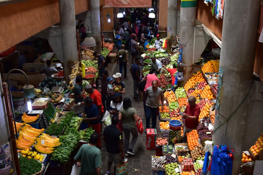 Marché central de Port Louis. Chris worldwide - Shutterstock.com