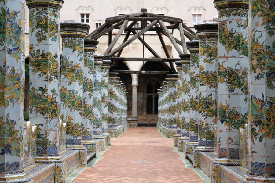 Cloître du monastère de Santa Chiara. Stéphan SZEREMETA