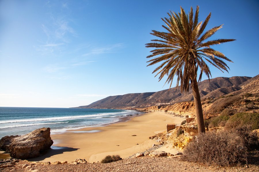 Plage près de Taghazout. Jacques VANNI - Shutterstock.com