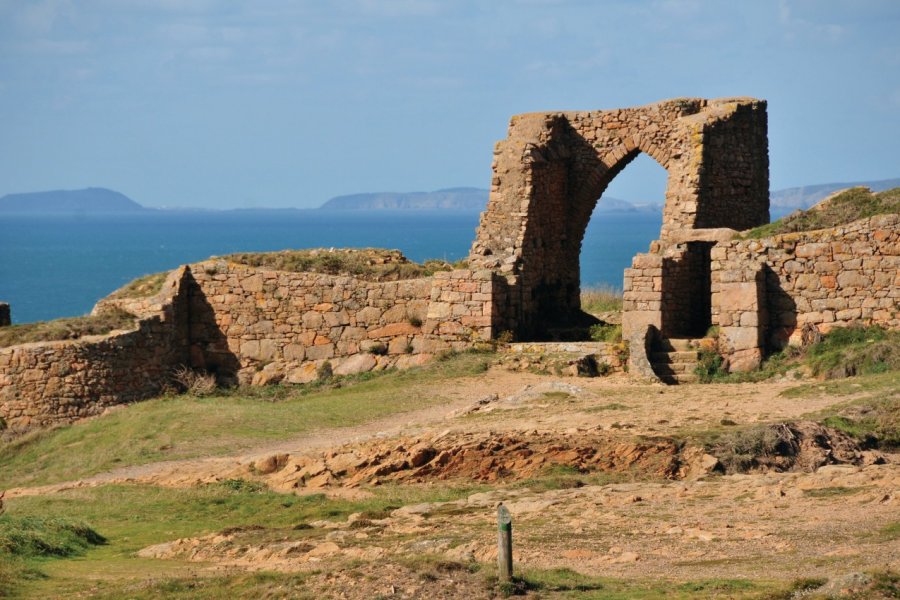 Grosnez Castle. Alan_Lagadu - iStockphoto.com