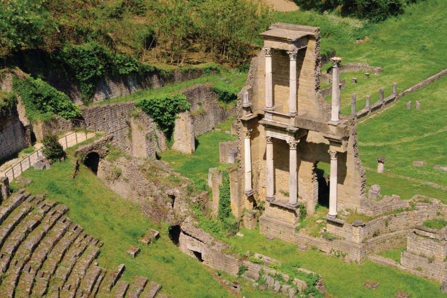 Théâtre romain de Vallebuona. LianeM - Fotolia