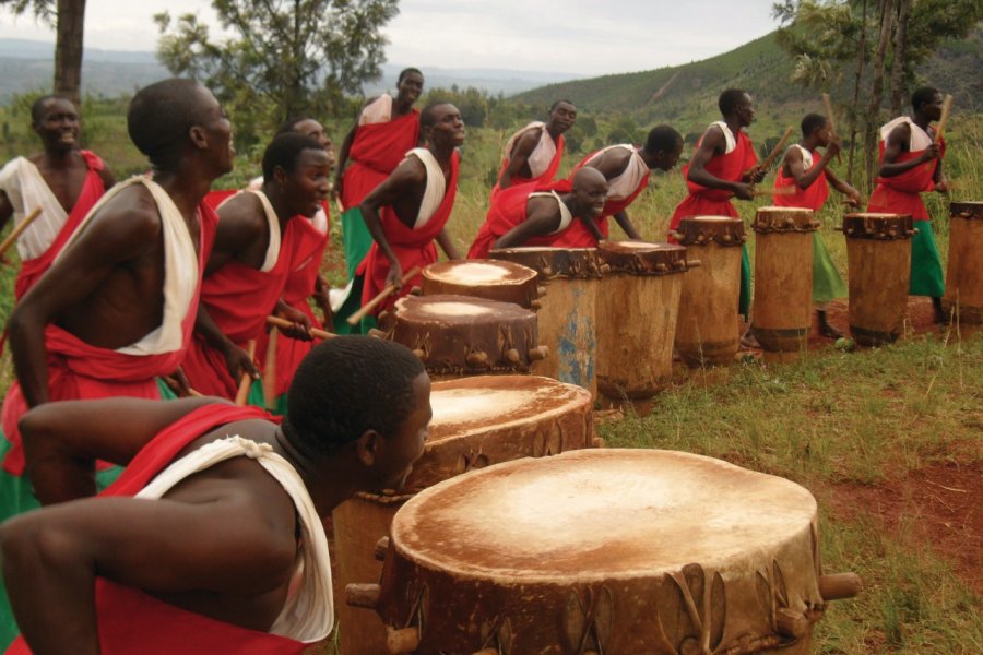 Les tambourinaires de Gishora. Julia GASQUET