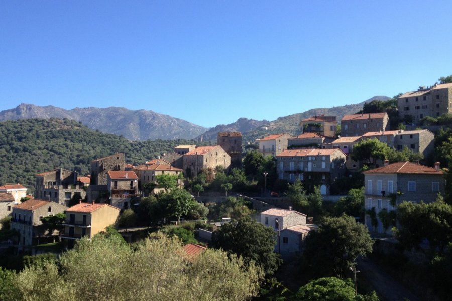 Le hameau de Burgo Xavier Bonnin