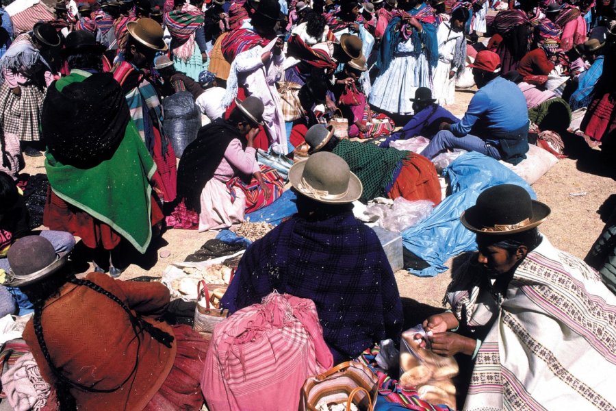 Marché lors de la fête de la Vierge d'Urkupiña à Quillacollo. Thierry Lauzun - Iconotec