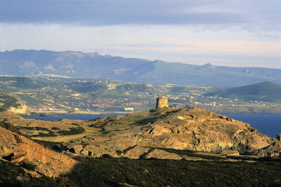 Torre Argentina près de Bosa. Hugo Canabi - Iconotec