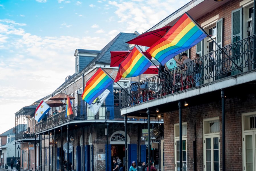 Rainbow flags dans les rues de La Nouvelle-Orléans. Thomas Trompeter - Shutterstock.com