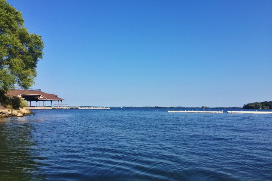 Le fleuve Saint-Laurent à Gananoque. Valérie FORTIER