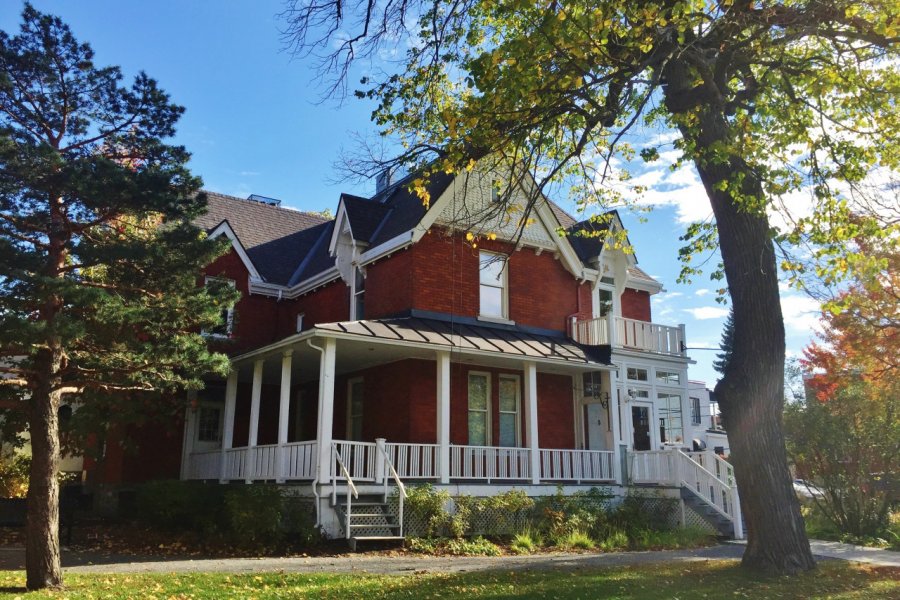 Maison d'époque dans le Vieux-Longueuil. Valérie FORTIER