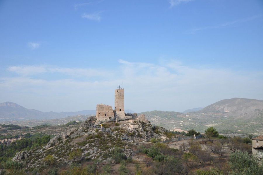 Petit château près de Cocentaina. rSnapshotPhotos - Shutterstock.com