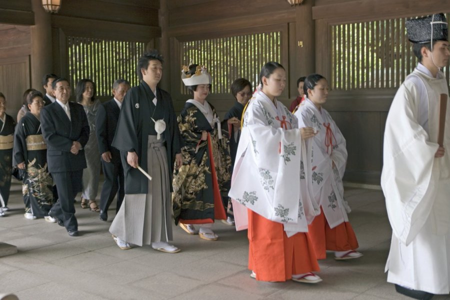 Mariage shintô au sanctuaire Meiji à Tokyo. (© Sylvain GRANDADAM))