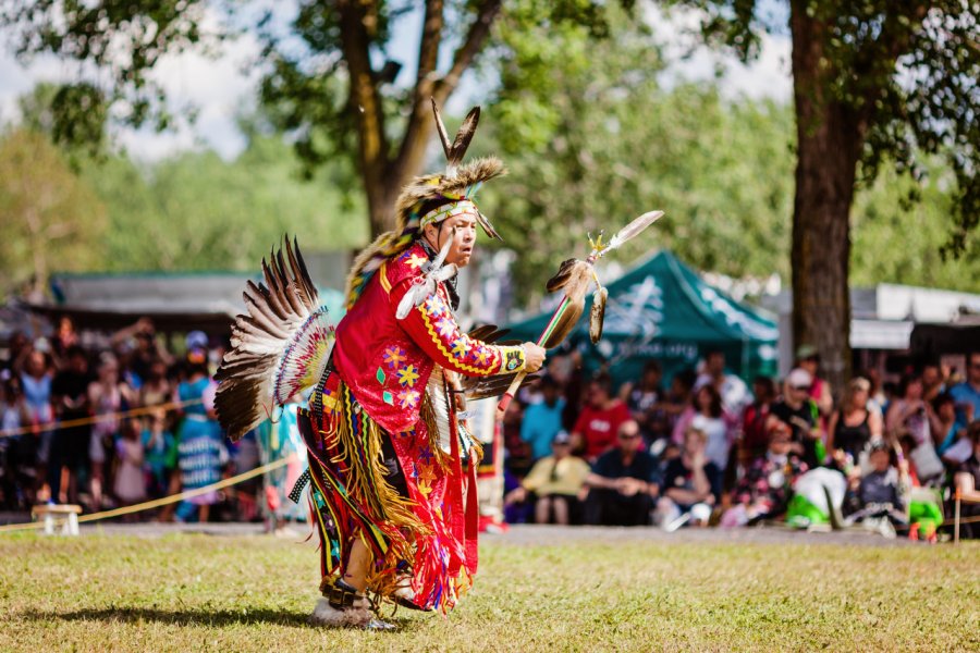 Pow-wow à Kahnawake. Alina Reynbakh - Shutterstock.com