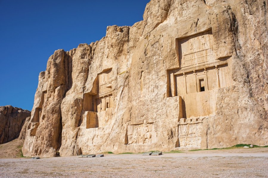 Tombeau de Darius, Naqsh-e Rostam. Knet2d - iStockphoto