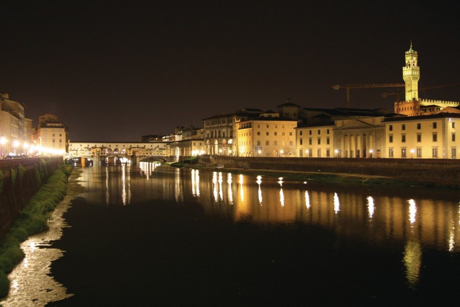 L'Arno de nuit. Maxence GORREGUES