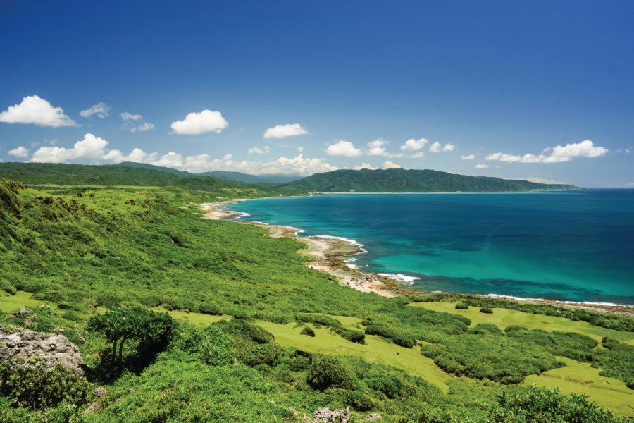 Paysage près de Kenting. Chendongshan - iStockphoto