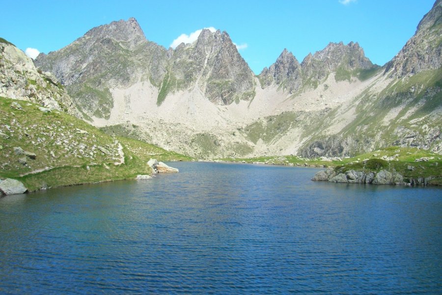 Lac long, dans le Val d'Azun Yvann K