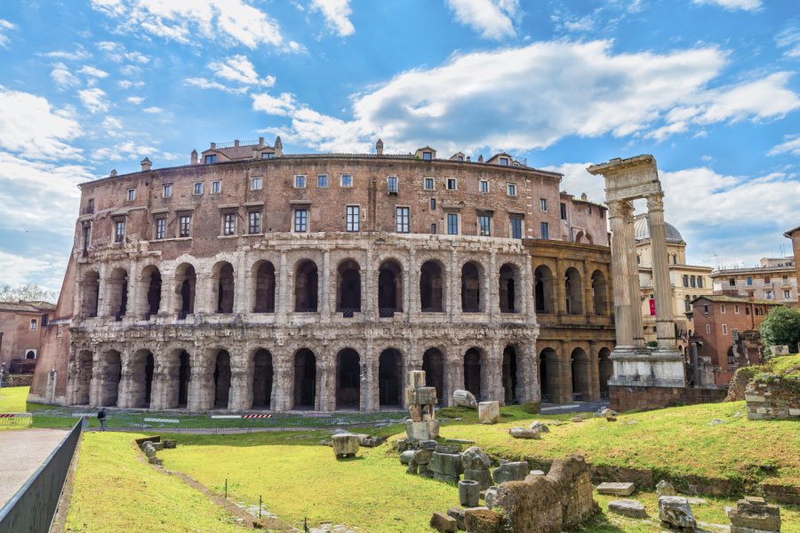 Teatro di Marcello Luxerendering - SHutterstock.com