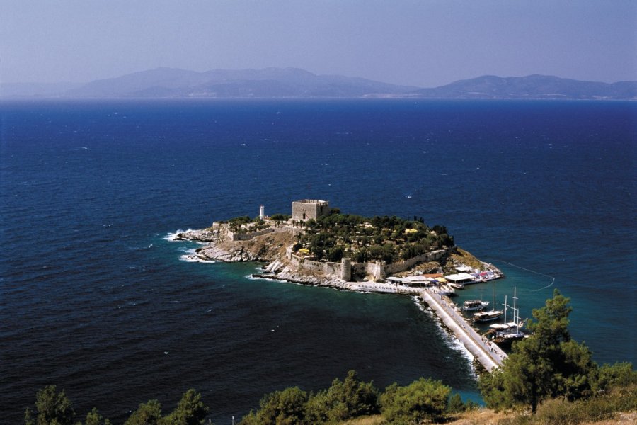La forteresse au pigeon a donné son nom à la presqu'île sur laquelle elle est perchée. Author's Image