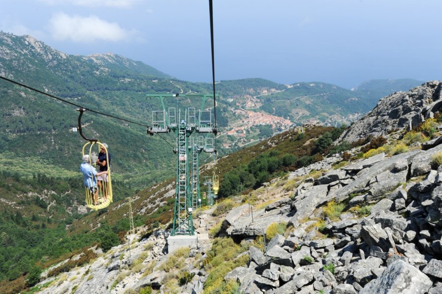 Téléphérique du Mont Capanne, près de Marciana. Stefano Ember - Shutterstock.com