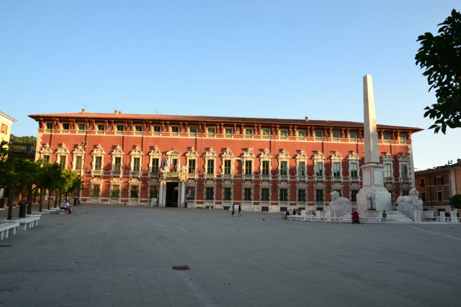 Le Palazzo Ducale à Massa. Stefano GASPAROTTO - Fotolia