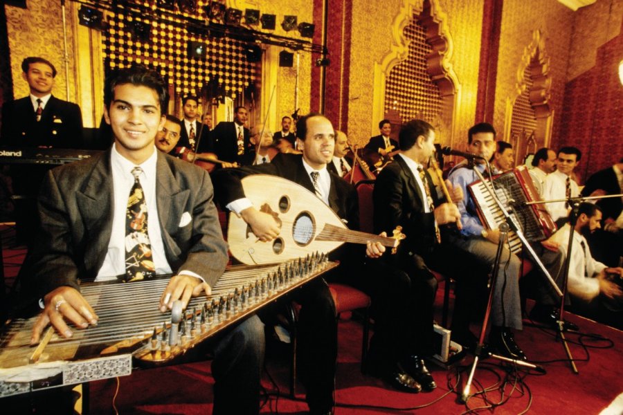 Orchestre de la célèbre danseuse du ventre Asmirah lors d'un mariage. Sylvain GRANDADAM