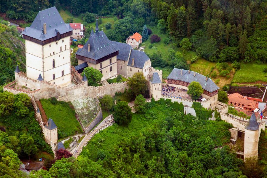 Château-fort de Karlstejn. Erapictures - Shutterstock.com