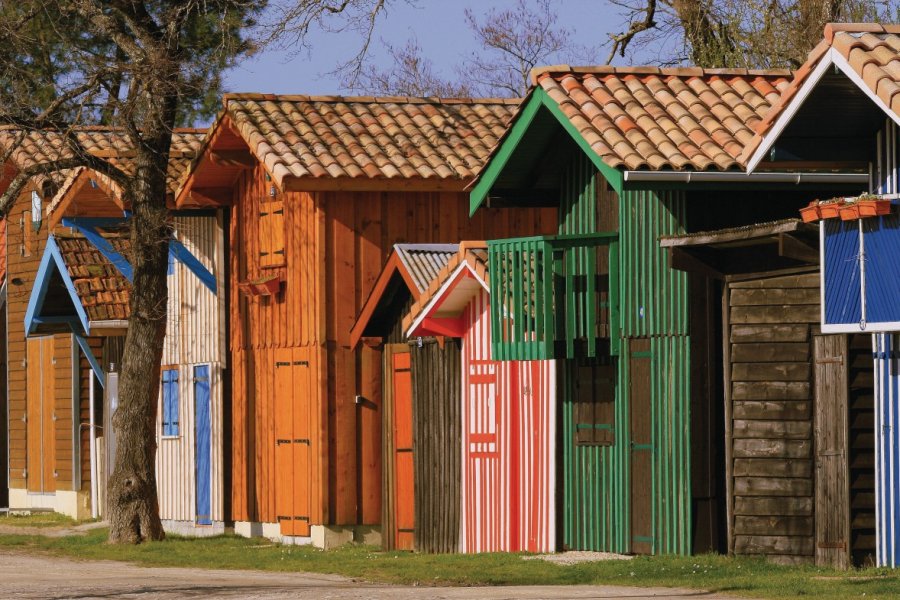 Cabanes du port de Biganos Papinou - Fotolia