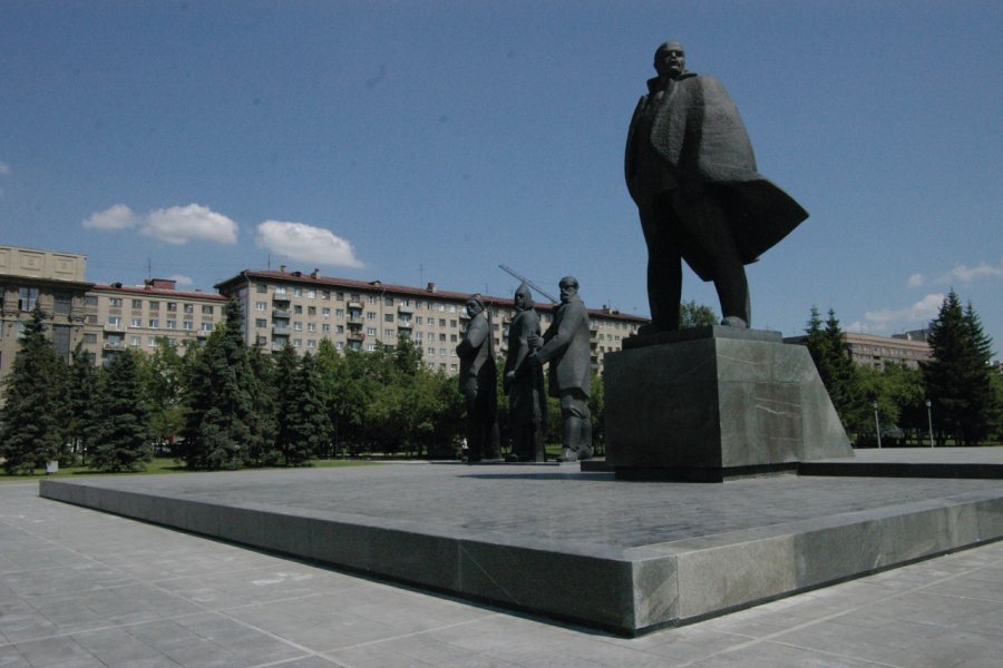 Statues de Lénine, de l'ouvrier et du paysan Stéphan SZEREMETA