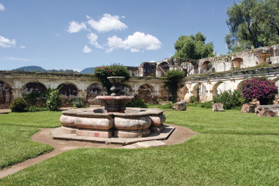 Convento Santa Clara. globalfolkart - iStockphoto.com