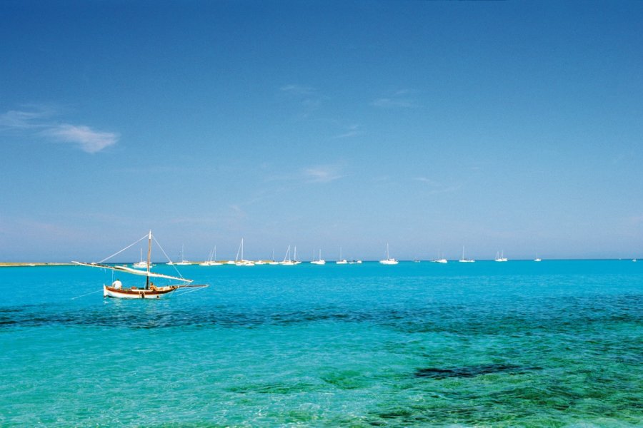 Spiaggia di Pelosa est une des plus belles plages de Sardaigne. (© Author's Image))