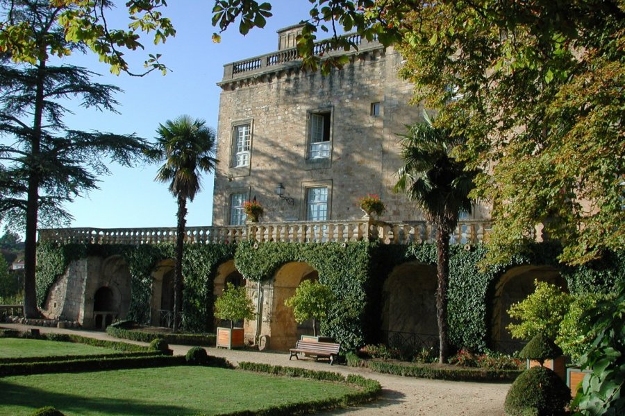 Château de Fumel. CDT47