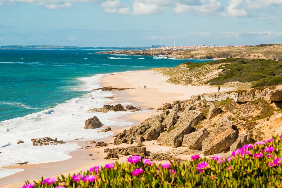 Plage de Porto Côvo. Vitaly Fedotov - Shutterstock.com