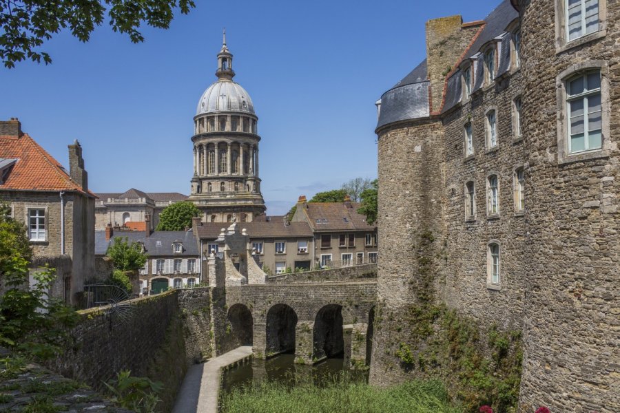 Boulogne-sur-Mer. Steve Allen - Shutterstock.com