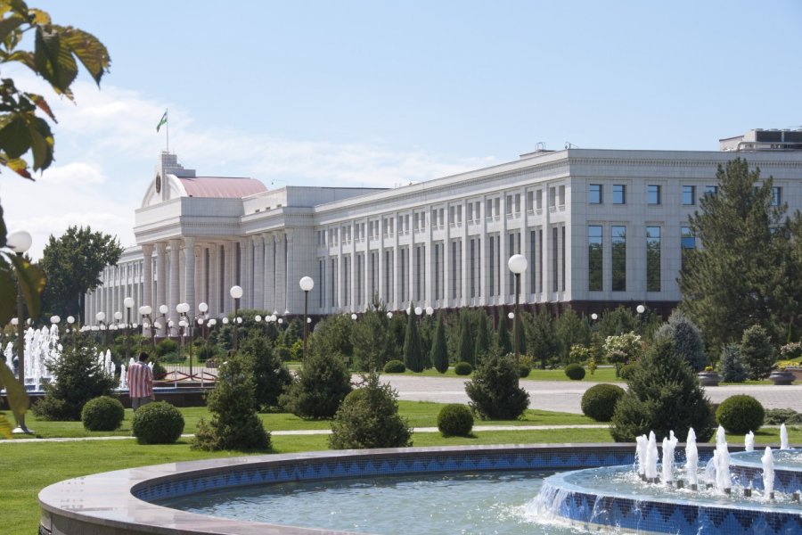 Bâtiment du Sénat, Tachkent. Peter Sobolev - Shutterstock.com