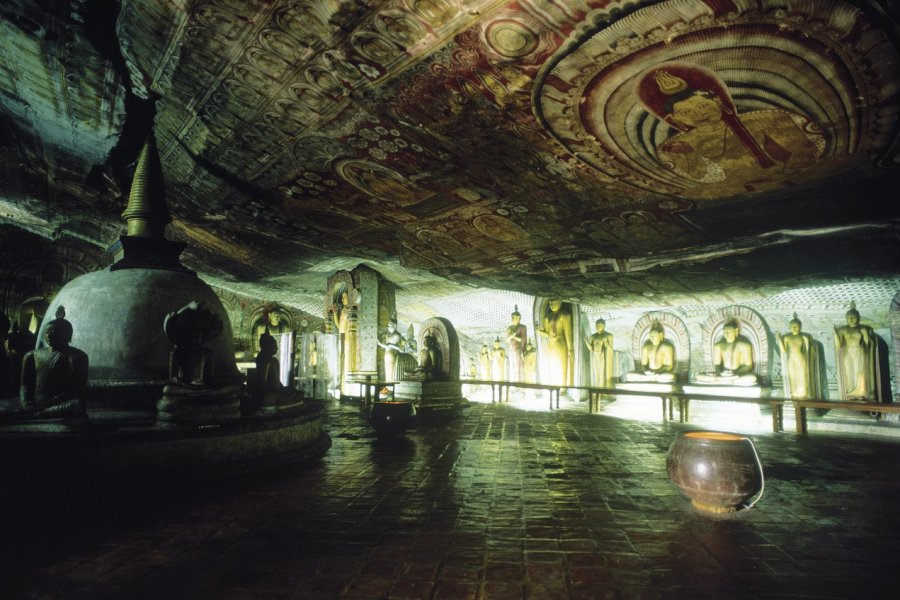 Grotte bouddhiste Eric Martin - Iconotec