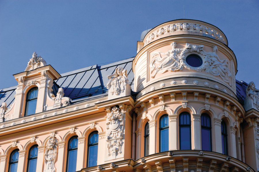 Façades Art nouveau réalisées par Eisenstein rue Alberta. Serge OLIVIER - Author's Image