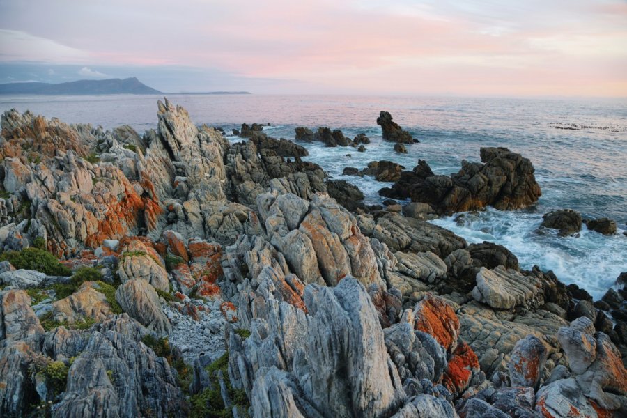 Coucher de soleil sur Kleinmond. Estivillml - iStockphoto