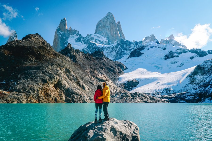 Montagne du Fitz Roy et sa lagune. Jam Travels - shutterstock.com