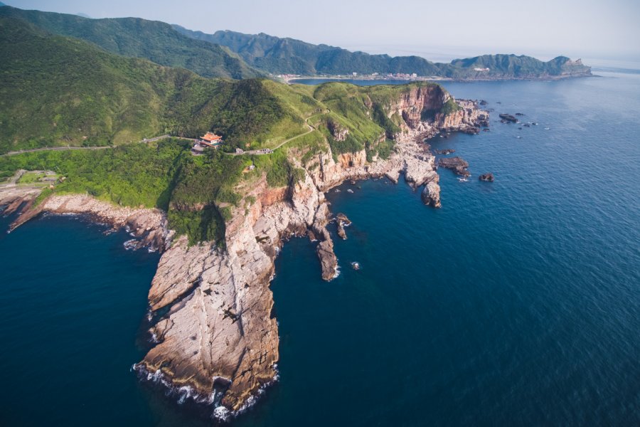 Longdong Cape. YUSHENG HSU - shutterstock.com