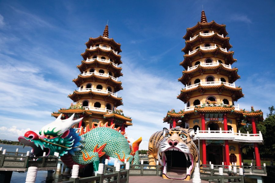 Tour du dragon, Kaohsiung. Tomwang112 - iStockphoto